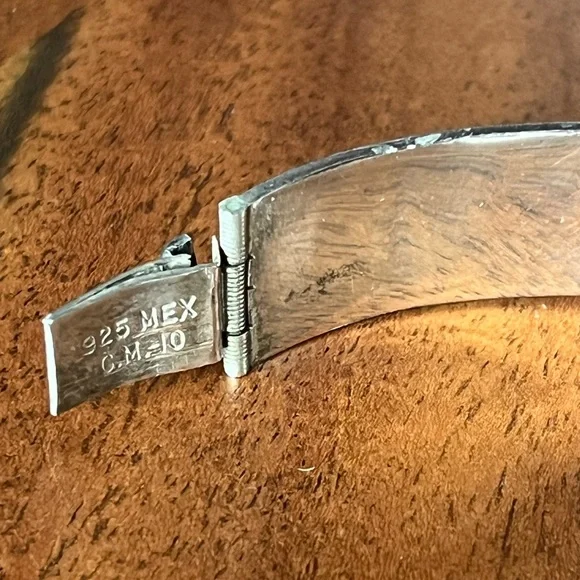 GM 10 MEXICO 925 STERLING SILVER TURQUOISE INLAY Hinge BRACELET 6.75” clasp 22g - Picture 10 of 16